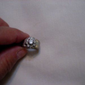CHERIE IMPORTED AUSTRIAN CRYSTAL RING SIZE 6